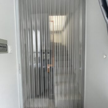 Cửa xếp lá nhựa 9