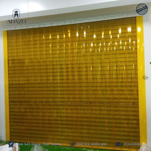 Rem-nhua-pvc-vang-trong
